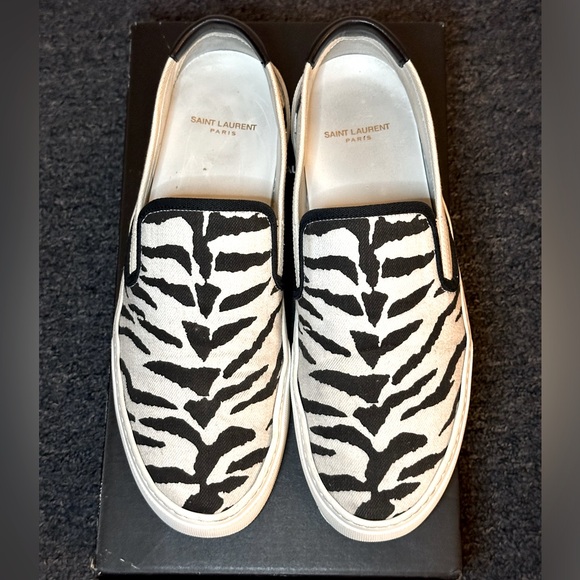 Saint Laurent slip on shoes - Picture 2 of 10